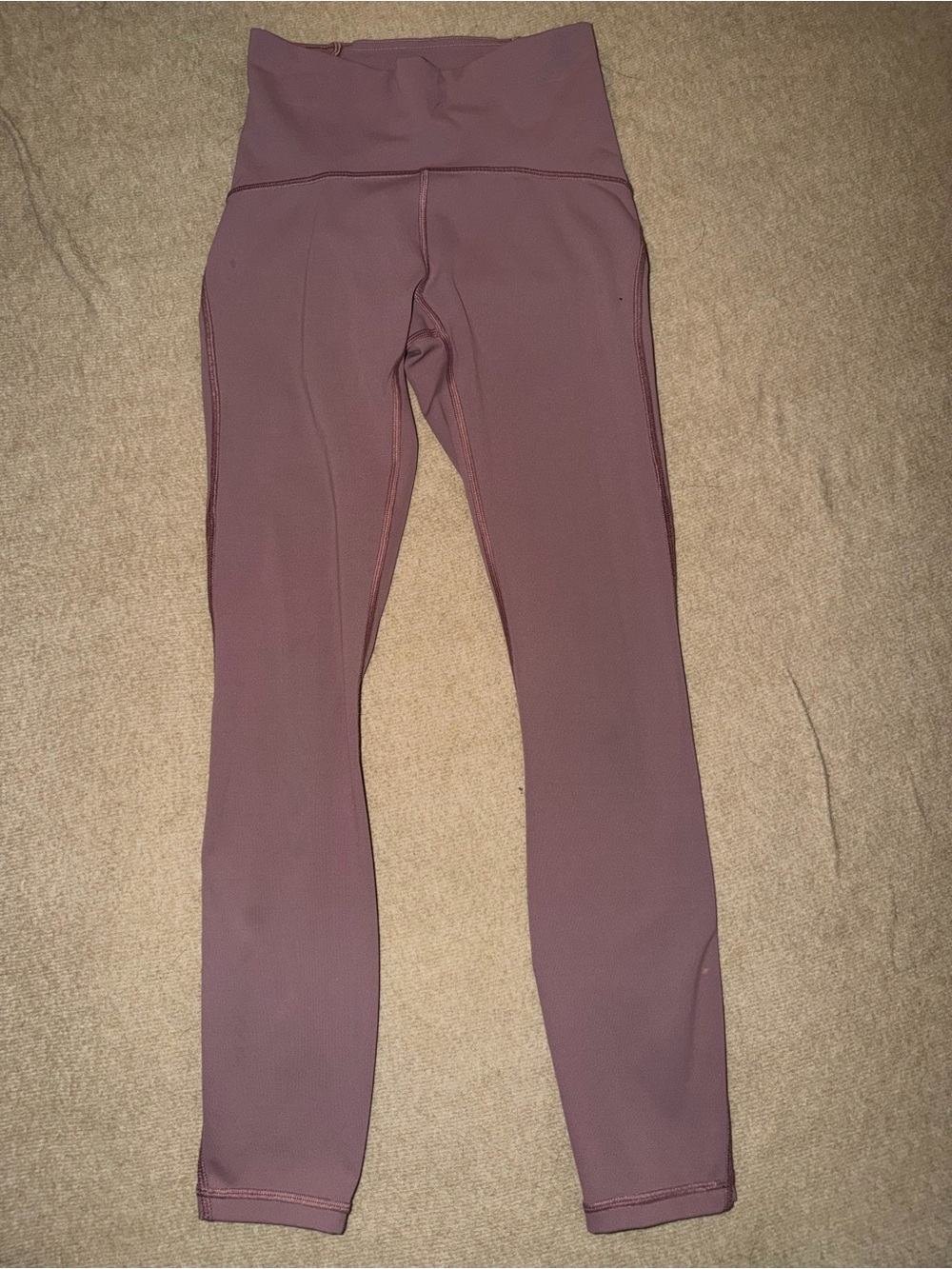 Lululemon Size Small High Waisted Light Lilac Leggings/Capris